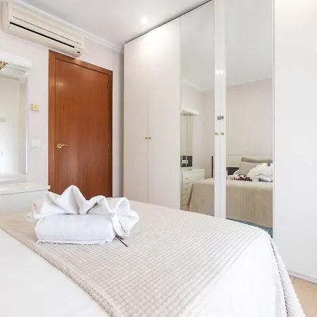 Rnet - Collsacabra Con Piscina Privada *