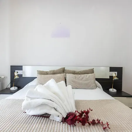 Vila Rnet - Collsacabra Con Piscina Privada