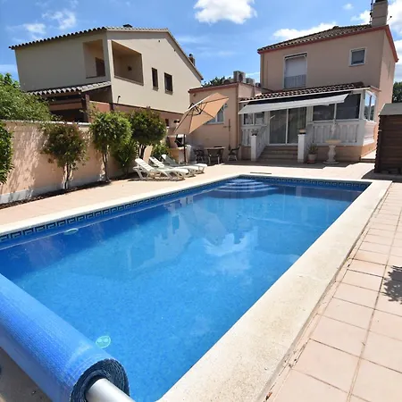 Rnet - Collsacabra Con Piscina Privada